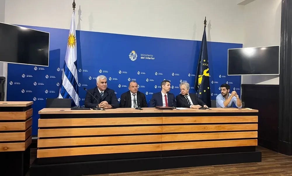 Conferencia de prensa posterior a la primera reunión por un Programa de Seguridad Integral y Preventivo