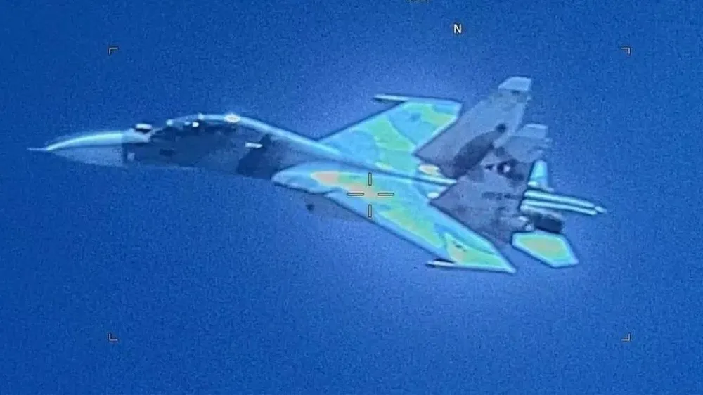 Esta imagen divulgada por el Comando Sur de Estados Unidos muestra el Sukhoi SU-30 de Venezuela.