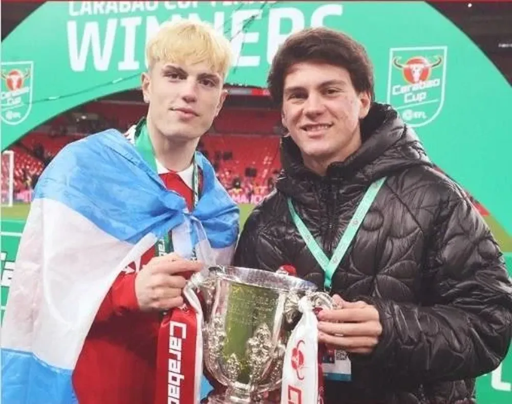 Alejandro Garnacho y Facundo Pellistri