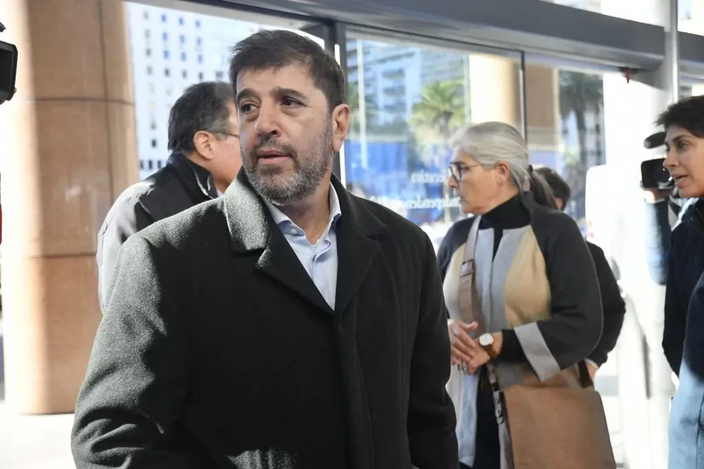 Fernando Pereira encabezó la delegación del FA