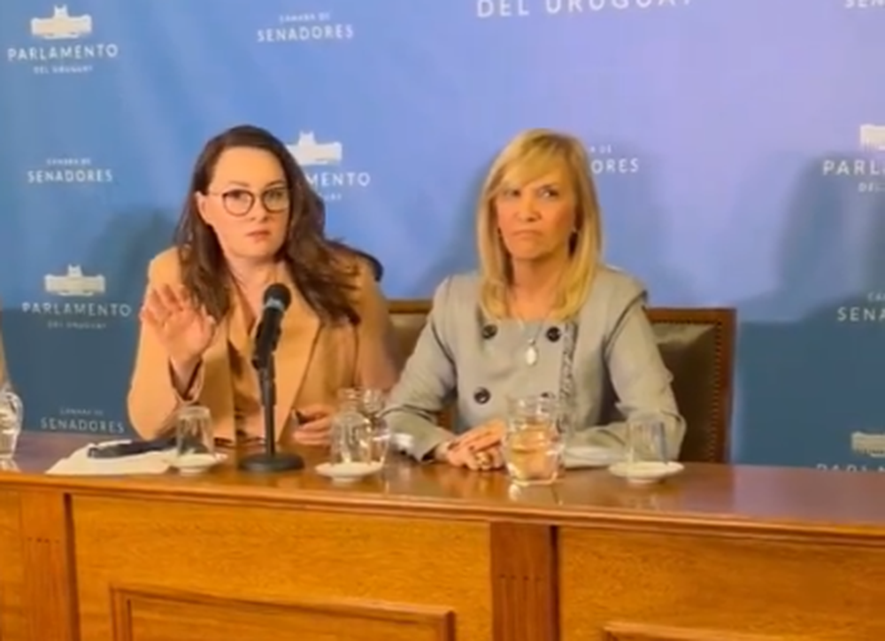 La viceprimer ministro de Ucrania, Yulia Svyrydenko, junto a la vicepresidenta Beatriz Argimón