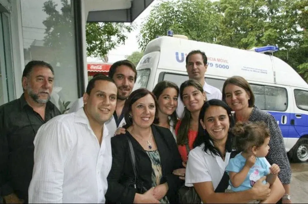 Susana Muñiz y Beatriz Silva en la inauguración de la empresa Siemm SRL en el año 2013