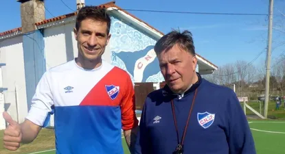 Sebastián Eguren junto al preparador físico Julio Moreno en Los Céspedes.