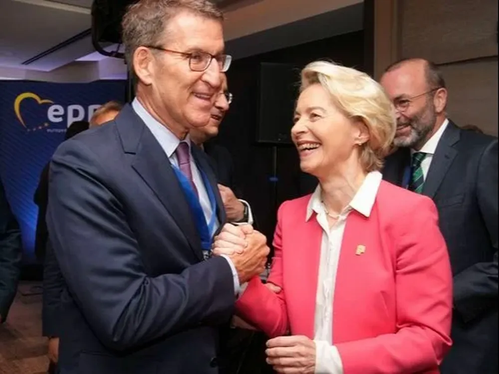El dirigente del PP Alberto Núñez Feijóo con la presidenta de la Comunidad Europea, Ursula Von der Leyen