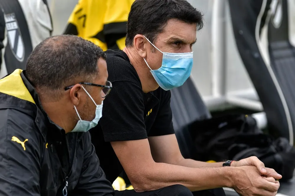 Mauricio Larriera mostró su autocrítica por el juego del equipo