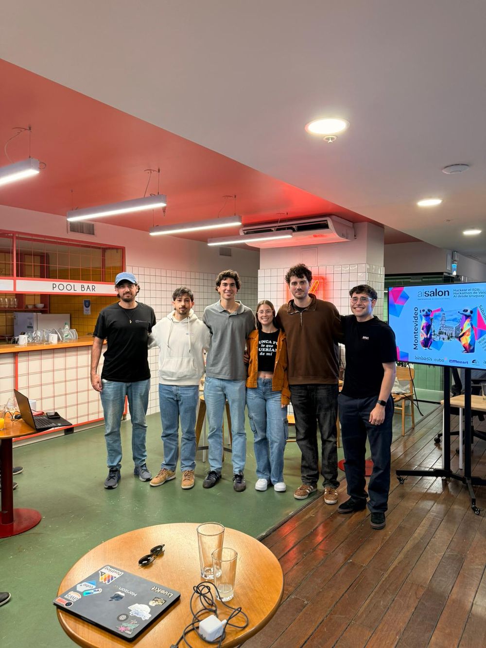 Este fue el equipo ganador del primer hackathon Voice AI realizado por AI Salon Montevideo.