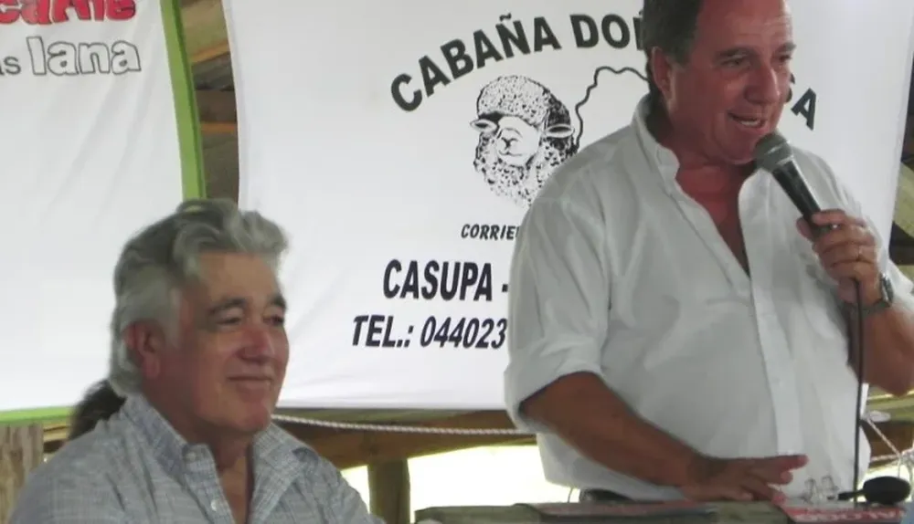 Administración y ventas a cargo de Juan Carlos Martínez