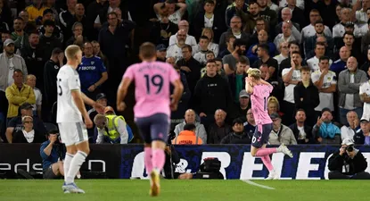 El festejo de Anthony Gordon