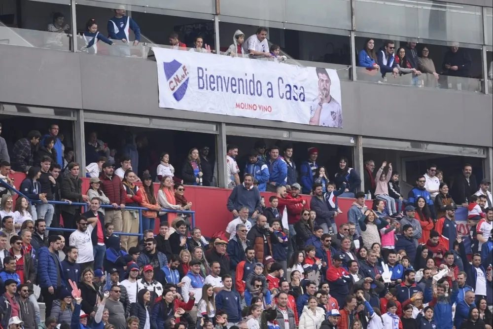 Así recibieron al Pistolero en Los Céspedes