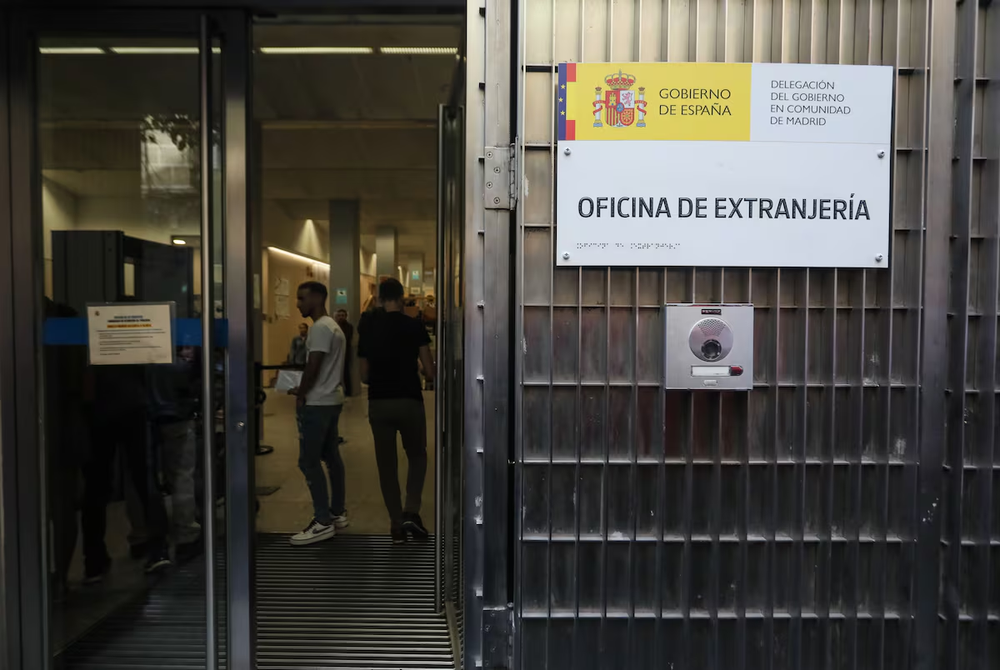 Oficina de Extranjería española.