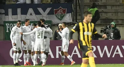 Peñarol no aprovechó el momento de Fluminense y perdió 2-1 de local