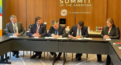 Firma del acuerdo entre el gobierno uruguayo y Microsoft