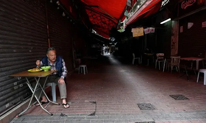 Hong Kong aislada porel covid