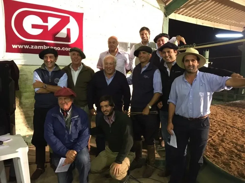 Integrantes de las cabañas y del escritorio Zambrano & Cía en Tacuarembó