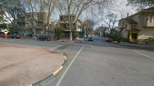 Encontraron a un hombre muerto en una casa incendiada en Parque Rodó: se investiga como homicidio