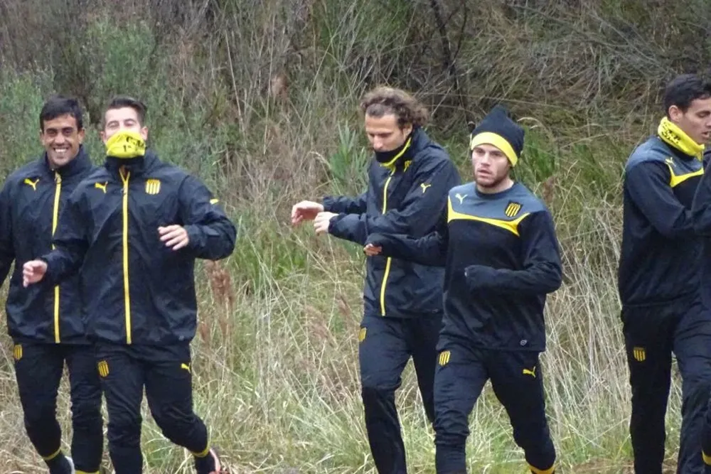 Forlán comenzó a entrenar en Peñarol