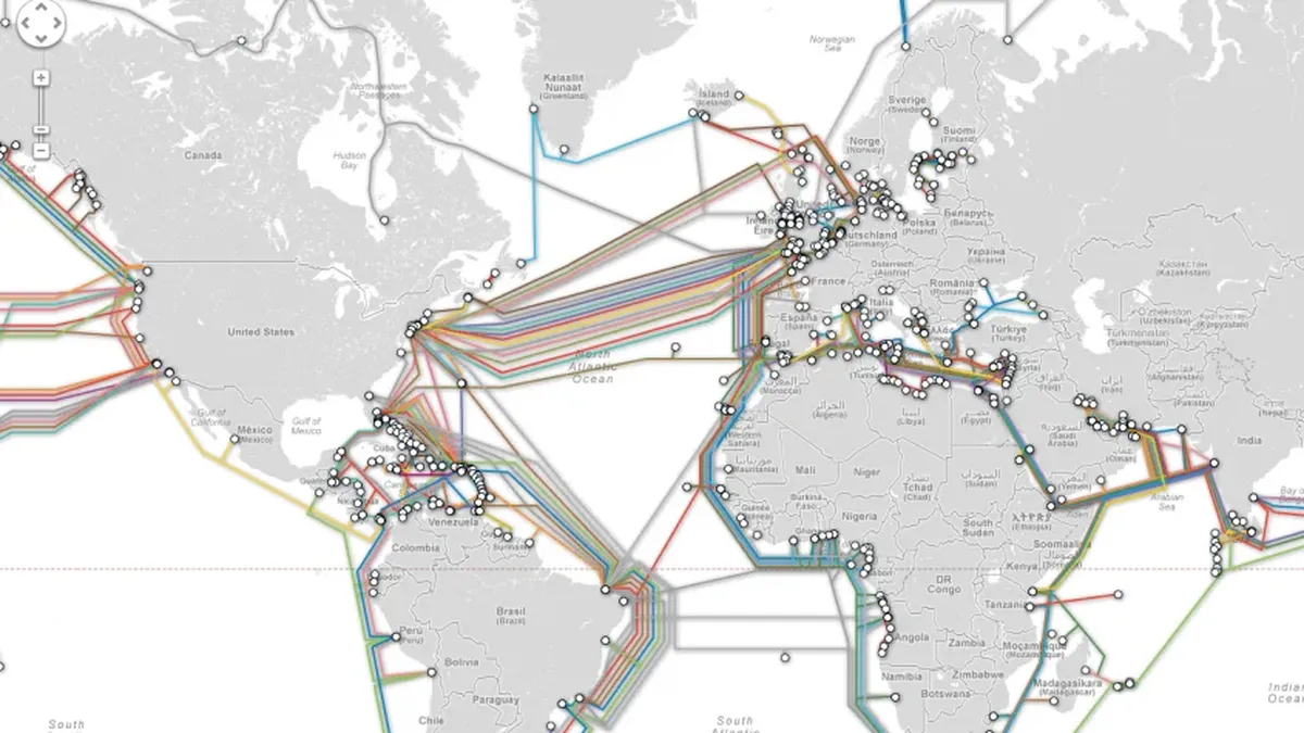 Los cables submarinos que conectan internet: la otra batalla comercial