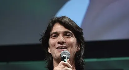 Fundador de WeWork, Adam Neumann, renuncia a su cargo como CEO