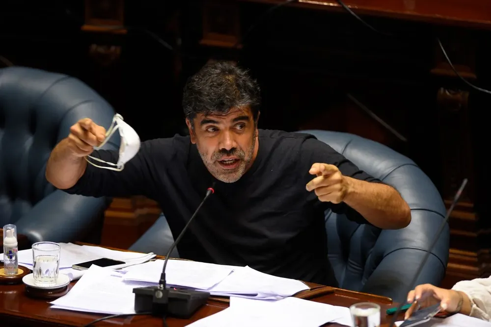 Andrade le apuntó al gobierno por la gestión de la pandemia durante 2021