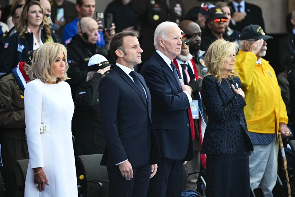 El presidente, Joe Biden, junto a la primera dama, Jill Biden, acompañando al mandatario francés, Emmanuel Macron, y la primera dama, Brigitte Macron