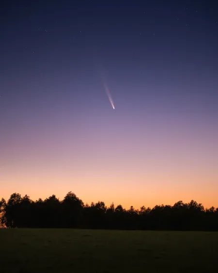 Comet C_2023 A3 (Tsuchinshan-ATLAS) from Uruguay (September 27, 2024) - Fefo Bouvier - TWAN 1.jpg