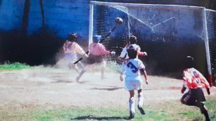 Gol de Luis Suárez en Urreta