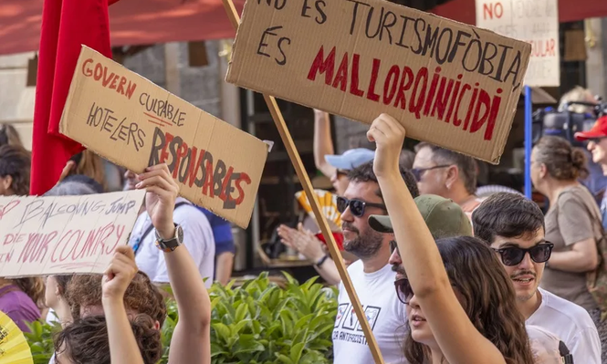 Manifestación contra el turismo masivo en Mallorca. (Archivo) EFE