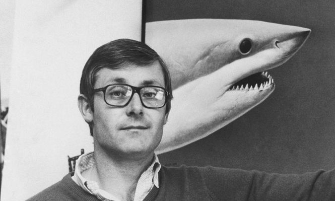 Benchley trasladó la historia real de 1916 a los lectores en los años 70.