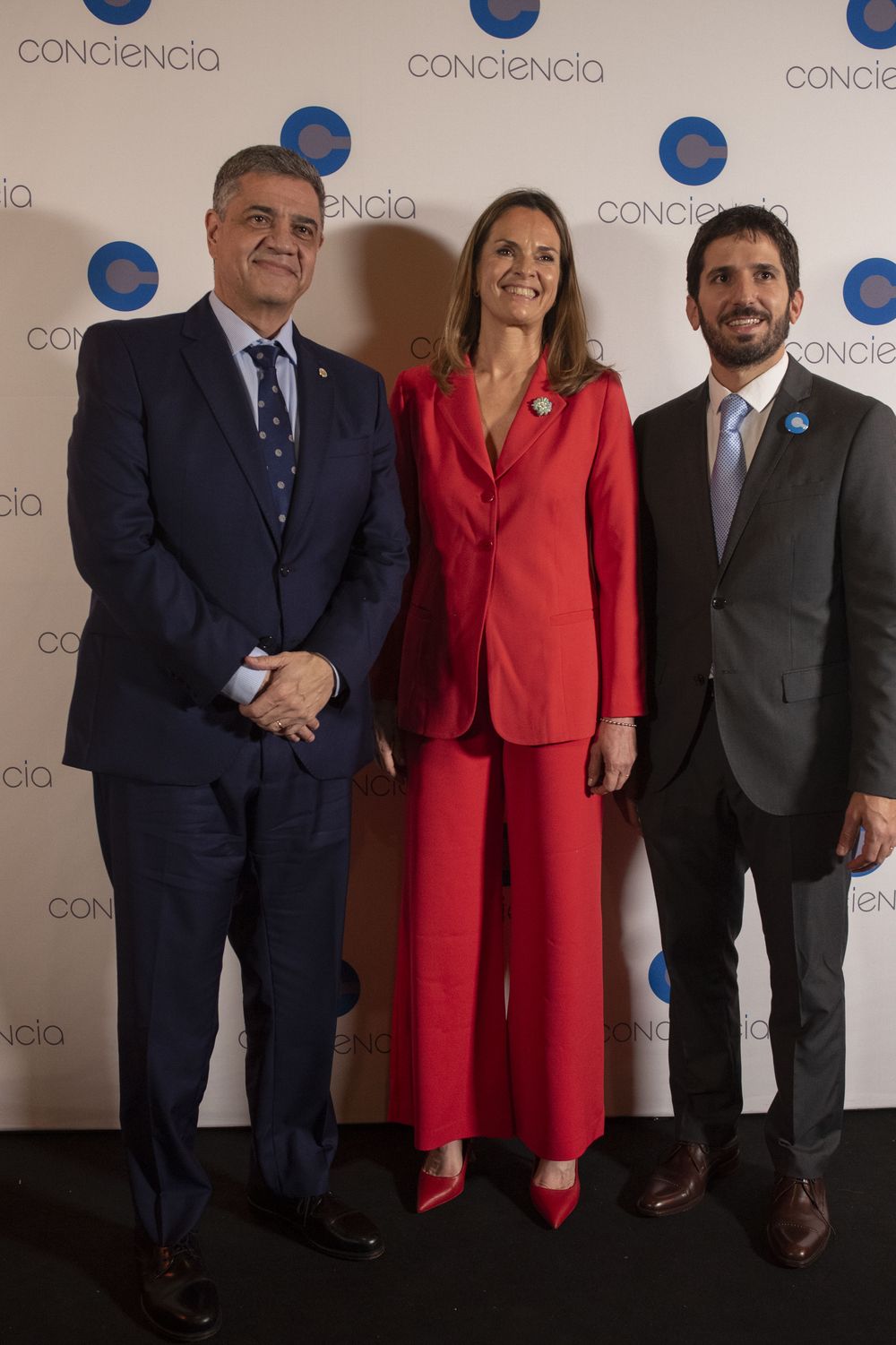 El jefe de Gobierno de la Ciudad de Buenos Aires Jorge Macri junto a Silvana Vives y Juan Manuel Fernández Alves El jefe de Gobierno de la Ciudad de Buenos Aires Jorge Macri junto a Silvana Vives y Juan Manuel Fernández Alves