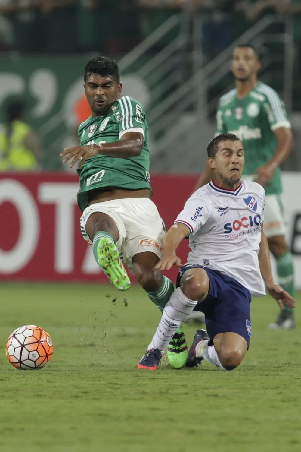 Thiago Santos y Sebastián Fernández