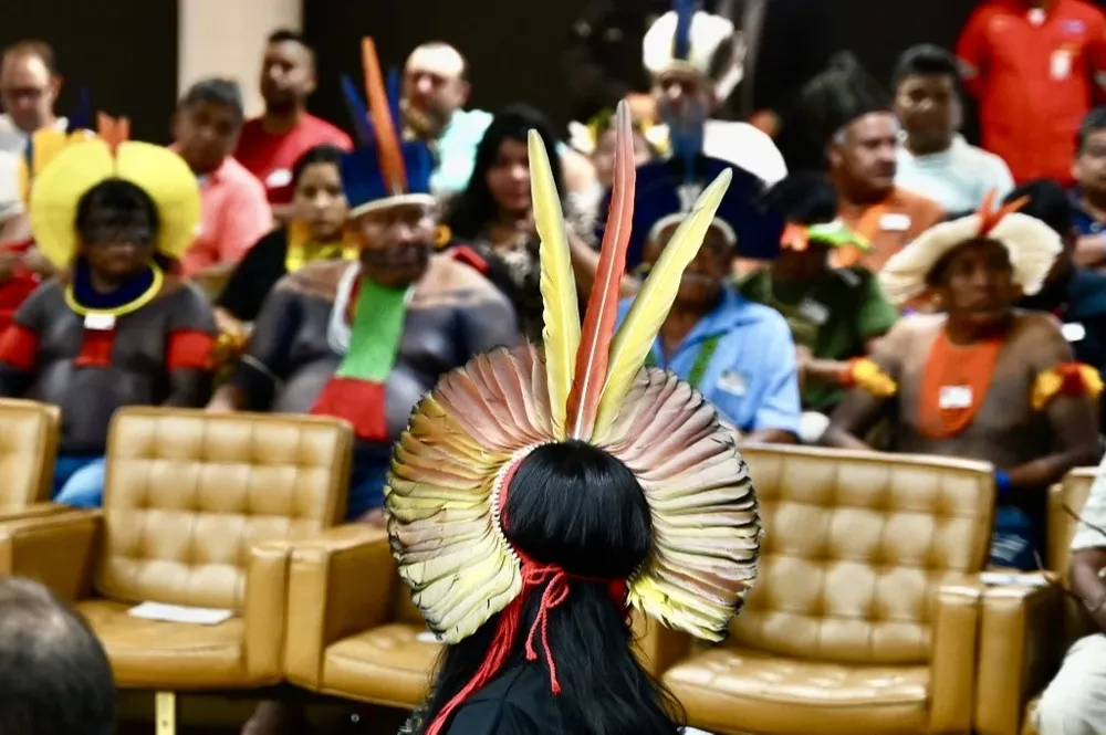 Representantes de pueblos indígenas se movilizaron en Brasilia para acompañar el juicio.