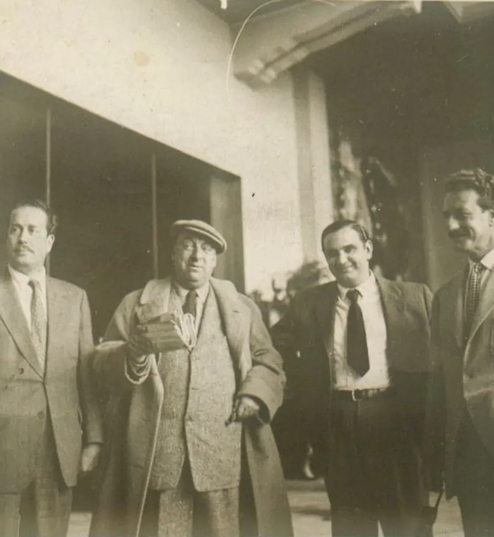 El escritor, ganador del Nobel de Literatura en 1971, murió a los 69 años.