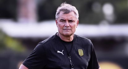 Diego Aguirre dirigió el entrenamiento de Peñarol en Los Aromos