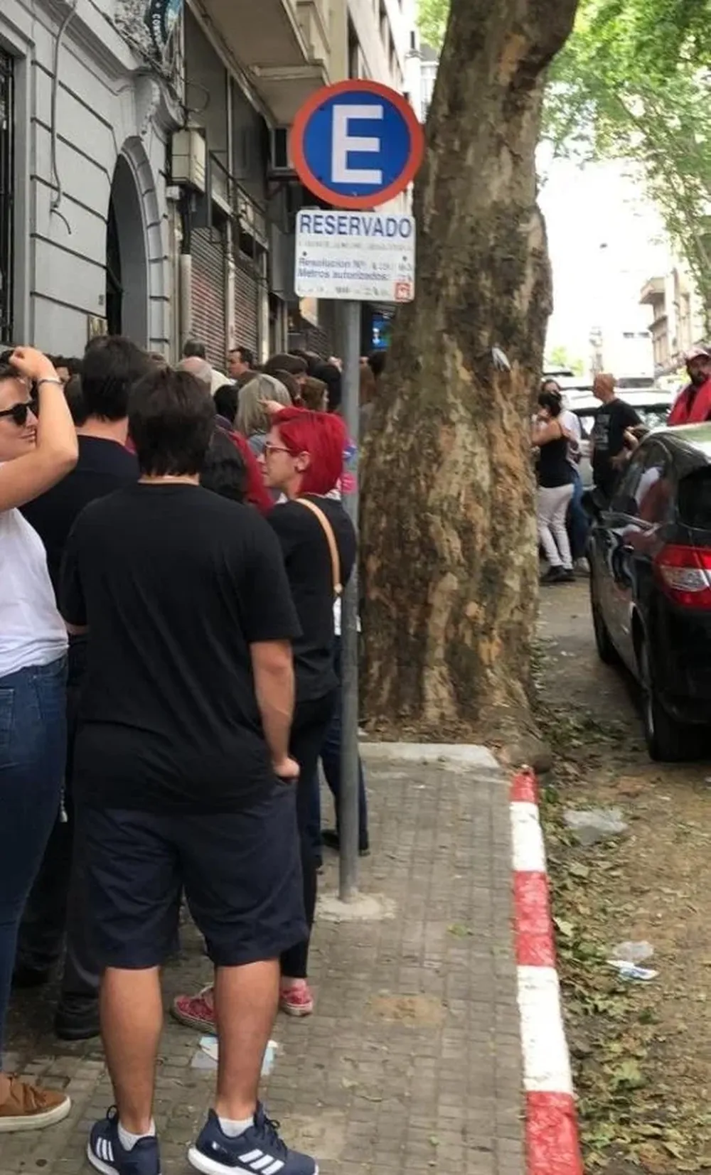 Los argentinis residentes en Uruguay no están obligados a votar en las PASO