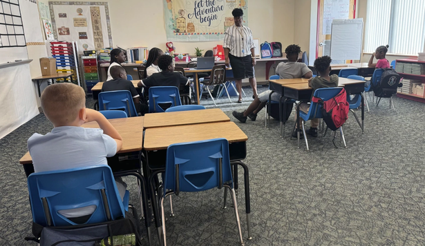 Entre el temor, el ausentismo y el hostigamiento: más del 70% de las escuelas públicas en EEUU afectadas por las políticas migratorias de Trump