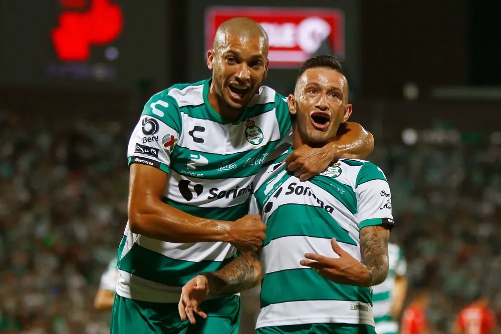 Peñarol quiere a Lozano para el año que viene