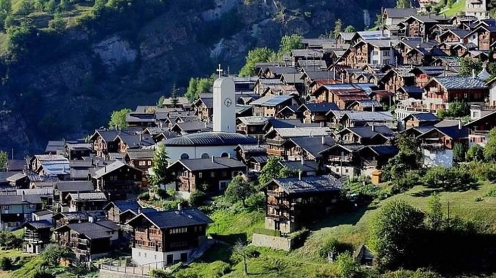 Este es el pueblo suizo que paga por mudarte en 2026.