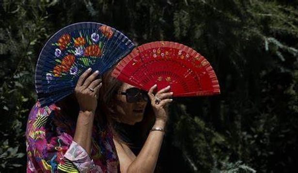 El calor seguirá este sábado en el país.