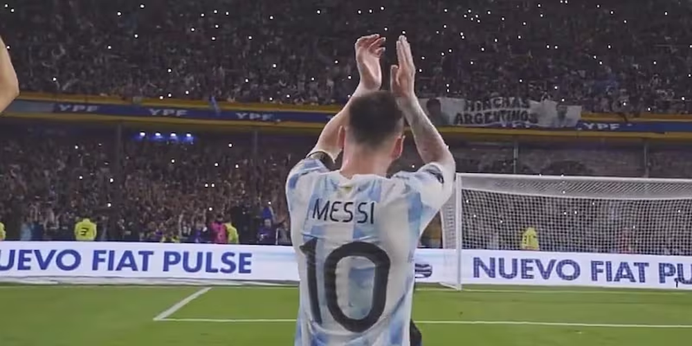 Lionel Messi en la Bombonera en 2022. Ahí enfrentará a Mauritania y a Zambia en la previa del Mundial.