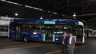 Macri anunció un plan integral de modernización y seguridad para las 31 líneas de colectivos porteñas.