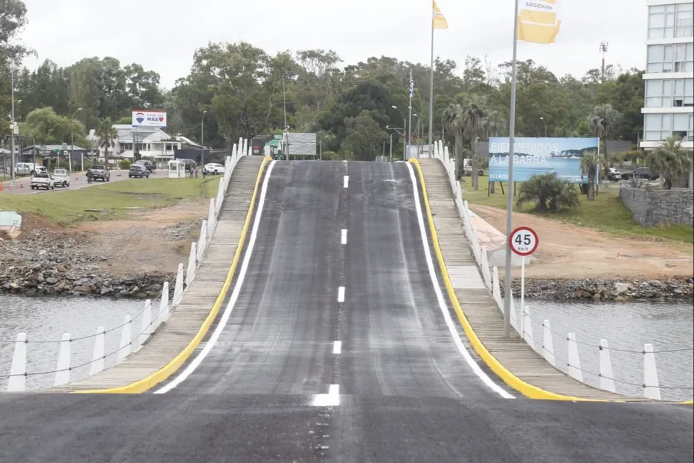 Reinaguración definitva de puente 2 de La Barra