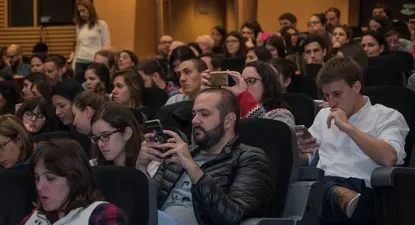 Los asistentes al encuentro utilizaron Twitter para comentar los contenidos de las charlas