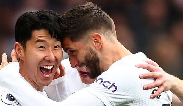 Heung-Min Son y Rodrigo Bentancur en Tottenham Hotspur de Inglaterra