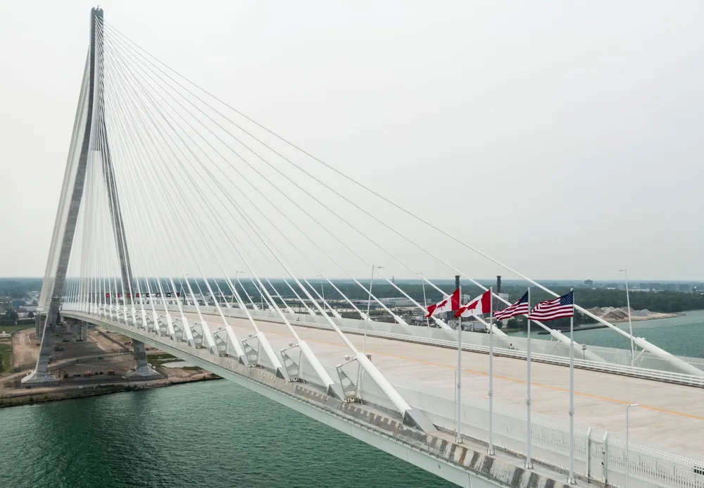 El Puente Internacional Gordie Howe que conecta Michigan, EEUU, con Ontario, Canadá. 