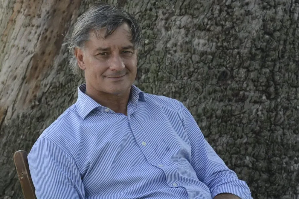 Carvalho elogió a los funcionarios de ARU para organizar al mismo tiempo la Expo Melilla y la Expo Prado.