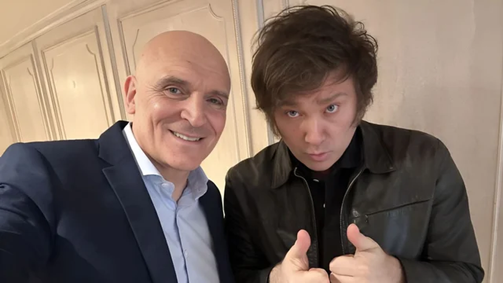 Milei anunció la afiliación de Espert a LLA y calificó a Kicillof como “mentiroso, impresentable, incompetente e inútil”.