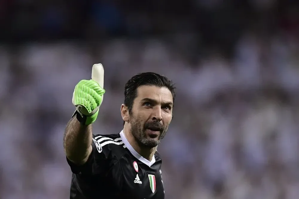 Buffon se despidió de Juventus y la selección italiana