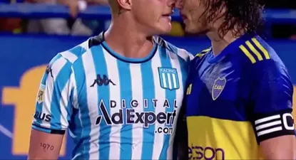 Nazareno Colombo, de Racing, y Edinson Cavani, de Boca Juniors, en el cara a cara que tuvieron en el clásico