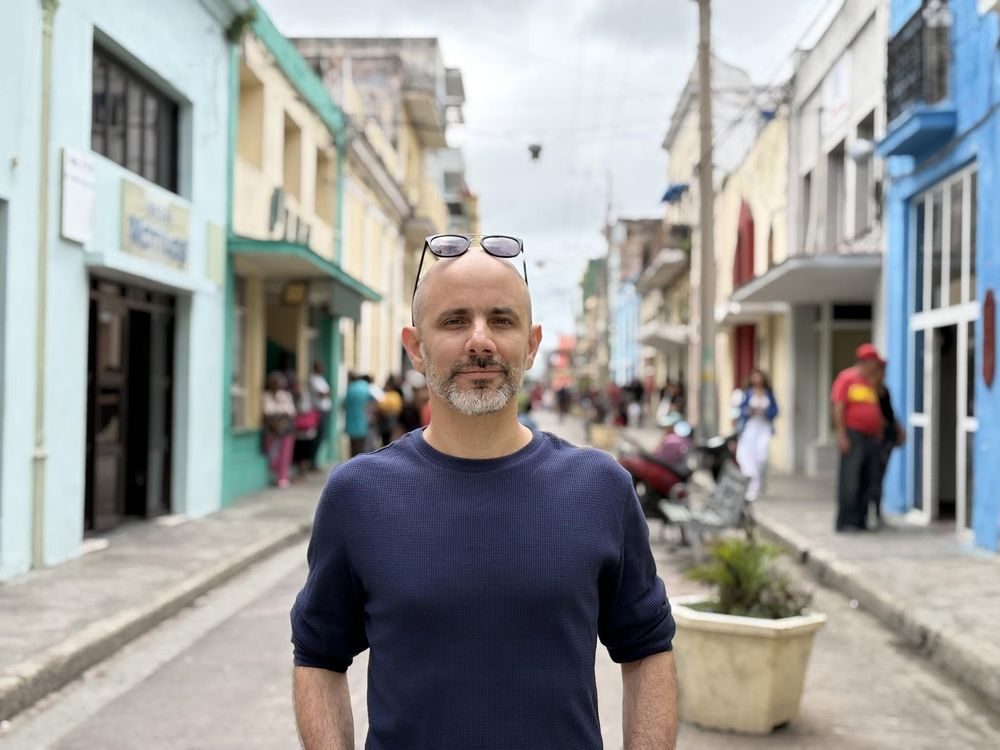 Estados Unidos denuncia la "injusta detención" del periodista cubano Henry Constantín