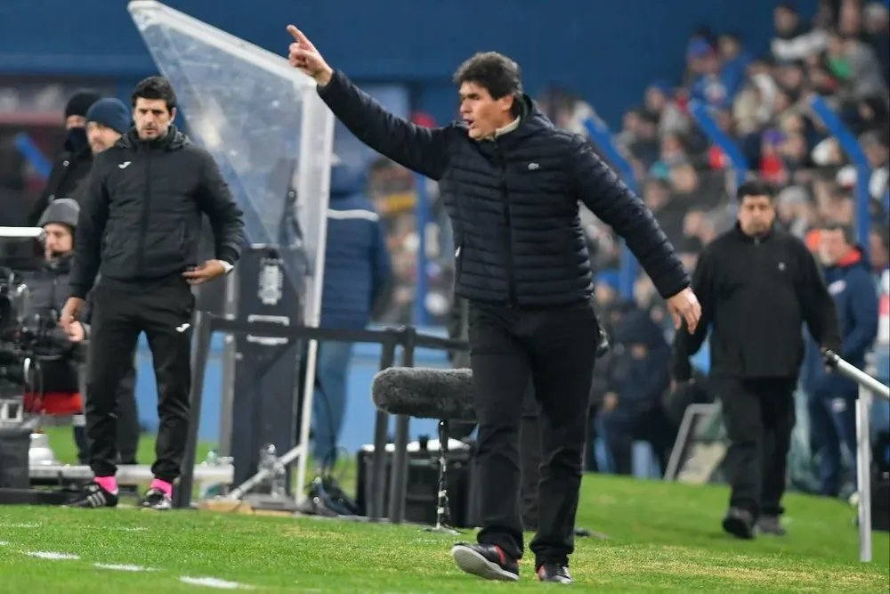 Leonel Rocco, entrenador de Fénix